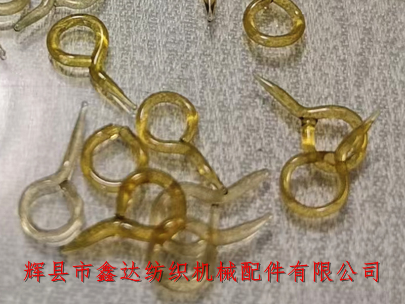 Ribbon shuttle accessory with handle glass ring